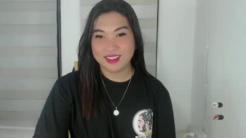 Snapshot of clairewntr_ chatting on February 2025 10:00:02 AM CLAIRE online show from February 2025 10:00:02 AM