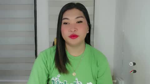 Snapshot of clairewntr_ chatting on February 2025 06:22:01 AM CLAIRE online show from February 2025 06:22:01 AM