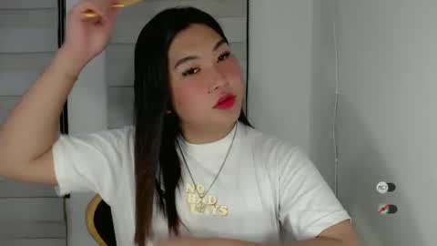 Snapshot of clairewntr_ chatting on February 2025 10:18:01 AM CLAIRE online show from February 2025 10:18:01 AM