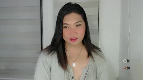 Snapshot of clairewntr_ chatting on February 2025 06:36:02 PM CLAIRE online show from February 2025 06:36:02 PM