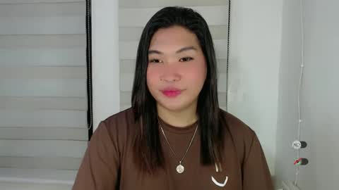 Snapshot of clairewntr_ chatting on February 2025 05:04:02 AM CLAIRE online show from February 2025 05:04:02 AM