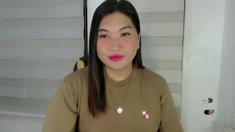 Snapshot of clairewntr_ chatting on March 2025 03:02:02 AM CLAIRE online show from March 2025 03:02:02 AM