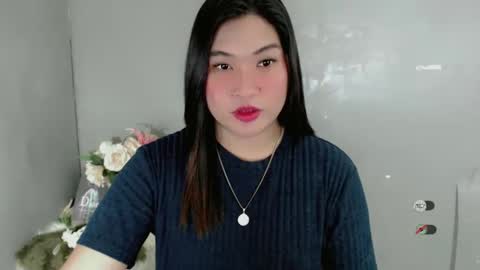 Snapshot of clairewntr_ chatting on March 2025 05:39:01 PM CLAIRE online show from March 2025 05:39:01 PM