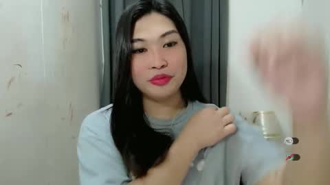 Snapshot of clairewntr_ chatting on October 2025 05:06:02 AM CLAIRE online show from October 2025 05:06:02 AM