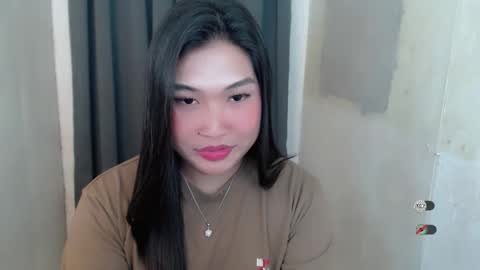 Snapshot of clairewntr_ chatting on October 2025 05:11:02 PM CLAIRE online show from October 2025 05:11:02 PM