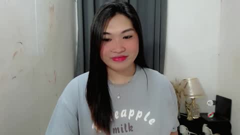 Snapshot of clairewntr_ chatting on October 2025 10:45:01 AM CLAIRE online show from October 2025 10:45:01 AM