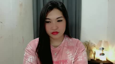 Snapshot of clairewntr_ chatting on October 2025 04:42:01 PM CLAIRE online show from October 2025 04:42:01 PM