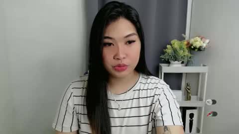 Snapshot of clairewntr_ chatting on October 2025 03:06:02 AM CLAIRE online show from October 2025 03:06:02 AM