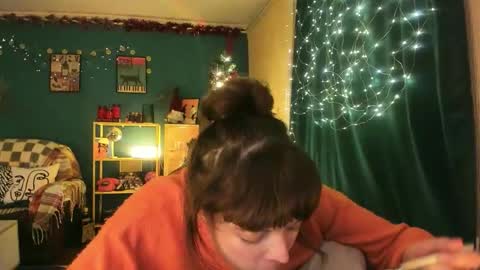 Clancy online show from December 2025 06:49:02 PM