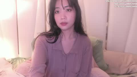 Snapshot of clara_chan chatting on May 2026 04:18:01 AM IG online show from May 2026 04:18:01 AM