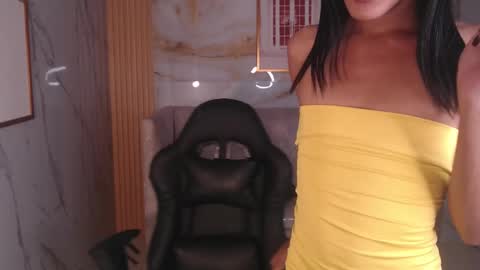 Clara  online show from March 2025 08:25:01 PM