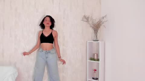 Clara  online show from January 2025 09:16:02 AM