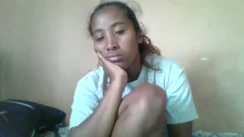 Clarah0123 online show from September 2025 07:53:01 AM