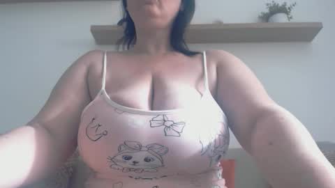 Clara online show from April 2026 02:46:02 PM