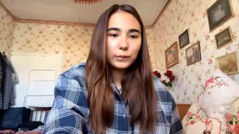 Yuna online show from September 2025 07:21:02 AM