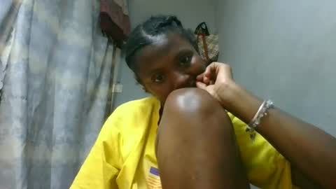 clarisse98 online show from December 2025 07:05:01 AM