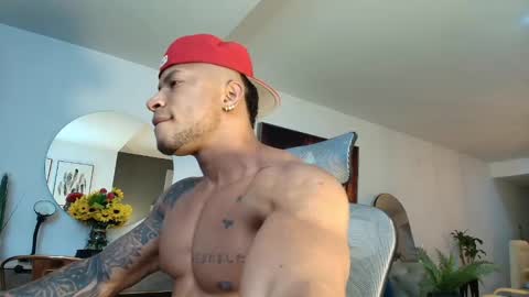 Snapshot of clark_strong chatting on February 2025 01:02:02 AM clark_strong online show from February 2025 01:02:02 AM