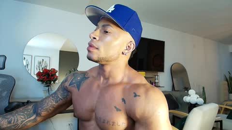 Snapshot of clark_strong chatting on March 2025 04:05:02 AM clark_strong online show from March 2025 04:05:02 AM