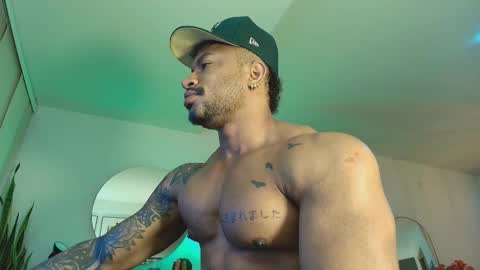 Snapshot of clark_strong chatting on September 2025 11:00:01 AM clark_strong online show from September 2025 11:00:01 AM