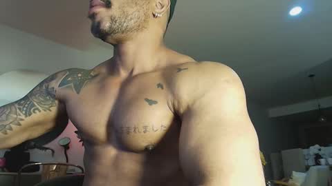 Snapshot of clark_strong chatting on October 2025 08:15:01 AM clark_strong online show from October 2025 08:15:01 AM