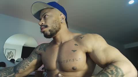 Snapshot of clark_strong chatting on November 2025 11:32:02 AM clark_strong online show from November 2025 11:32:02 AM