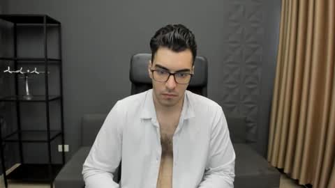 Snapshot of clarkslade chatting on October 2025 10:27:02 AM ClarkSlade online show from October 2025 10:27:02 AM