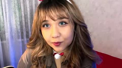 Lara online show from November 2025 06:41:02 PM