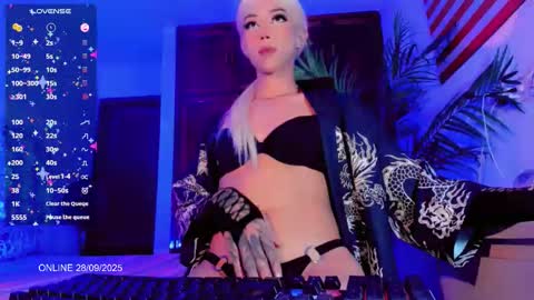 Snapshot of claudia_cooper chatting on September 2025 10:59:02 PM online show from September 2025 10:59:02 PM