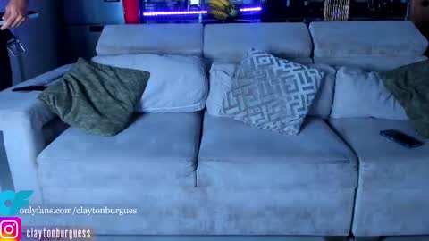 Snapshot of claytonburgues chatting on October 2025 05:35:02 AM claytonburgues online show from October 2025 05:35:02 AM