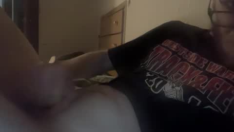cleatus27 online show from May 2026 02:18:02 AM
