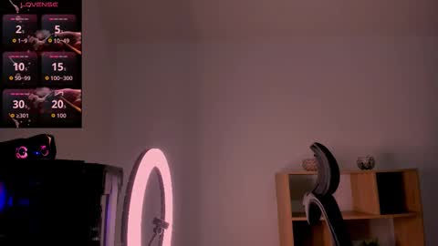 Snapshot of cleeoadams_ chatting on November 2025 04:44:02 AM Cleo Adams online show from November 2025 04:44:02 AM