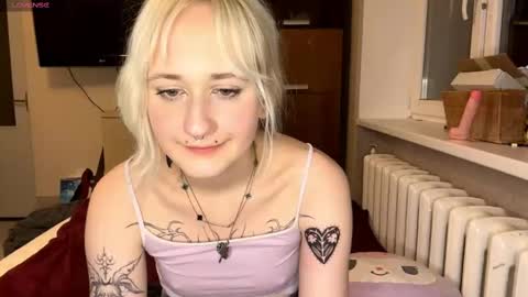 Jenny online show from November 2025 06:52:01 PM