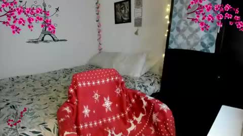Snapshot of cleo_christmas chatting on July 2026 12:58:02 AM cleo_christmas online show from July 2026 12:58:02 AM