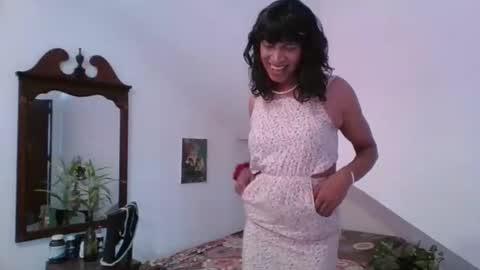 Cleopatra online show from May 2026 04:50:01 AM