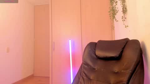 Cleopatra online show from April 2026 06:10:01 PM