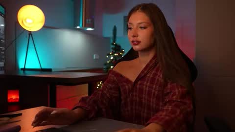 Cleo online show from December 2025 07:36:02 AM