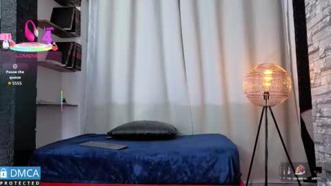 Clhoe online show from October 2025 03:04:02 AM