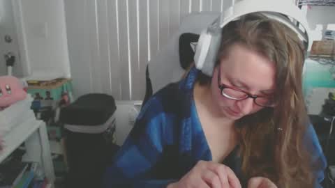 Kate online show from February 2025 04:39:02 PM