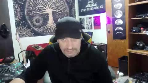 chad online show from December 2025 04:17:01 AM