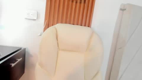 cloe_brown1 online show from June 2026 07:09:02 PM