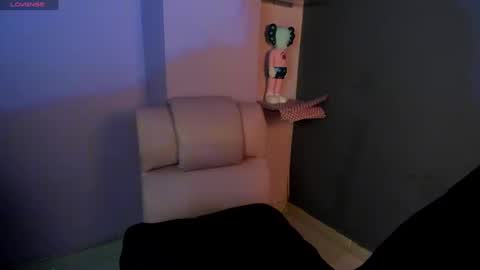 Snapshot of cloe_five chatting on February 2025 08:10:01 PM CLOE online show from February 2025 08:10:01 PM