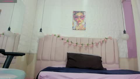 Snapshot of cloe_maisonn chatting on April 2026 12:49:01 PM cloe online show from April 2026 12:49:01 PM