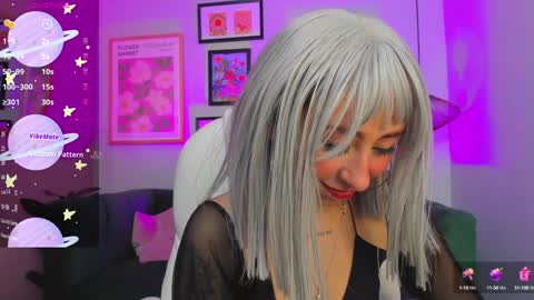 Cloe  online show from December 2024 09:33:01 AM