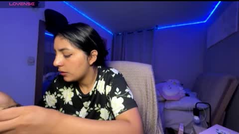 Snapshot of cloe_small08 chatting on October 2025 03:48:02 AM cloe small online show from October 2025 03:48:02 AM