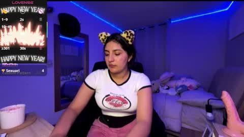 Snapshot of cloe_small08 chatting on October 2025 02:30:02 AM cloe small online show from October 2025 02:30:02 AM