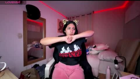 Snapshot of cloe_small08 chatting on October 2025 01:57:01 AM cloe small online show from October 2025 01:57:01 AM