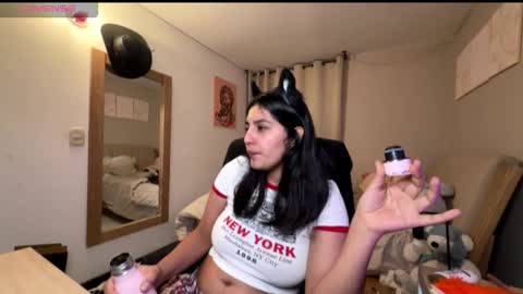 Snapshot of cloe_small08 chatting on October 2025 04:37:01 AM cloe small online show from October 2025 04:37:01 AM