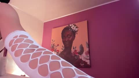 CLOE  online show from December 2025 02:41:02 AM