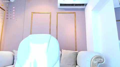 Snapshot of cloehap chatting on March 2025 03:27:01 PM Cloe online show from March 2025 03:27:01 PM