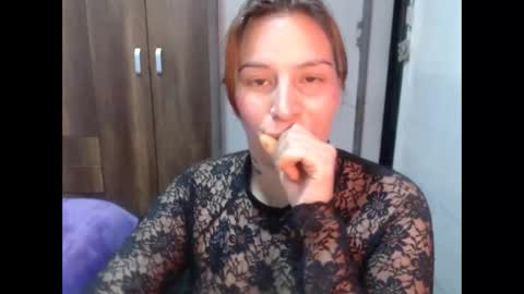 cloepussy online show from November 2025 07:14:01 PM